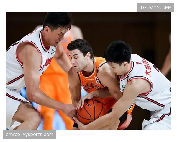 上海对阵石家庄季前赛对决 年轻球员获得锻炼机会