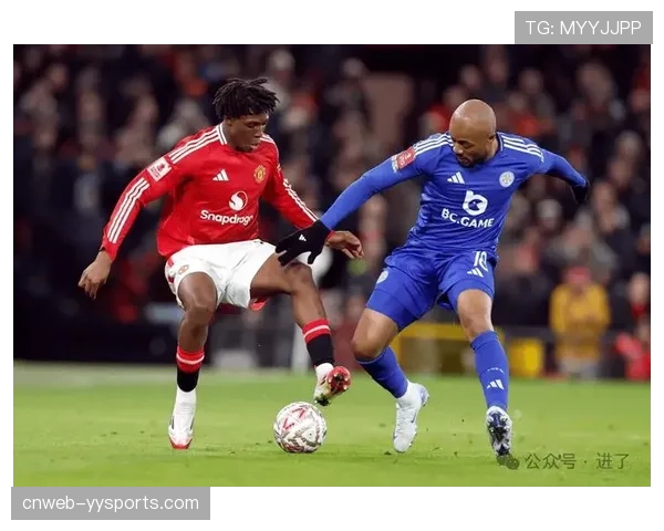 曼联中场传球准确性提升，控制比赛节奏能力显著增强